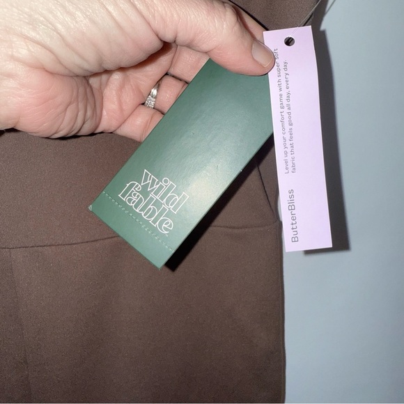 Wild Fable Taupe Cropped Pants - Picture 10 of 10